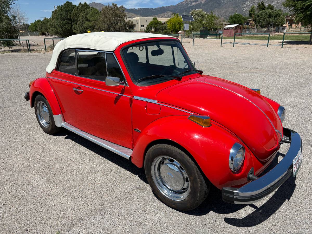 Volkswagen-beetle-1979-red