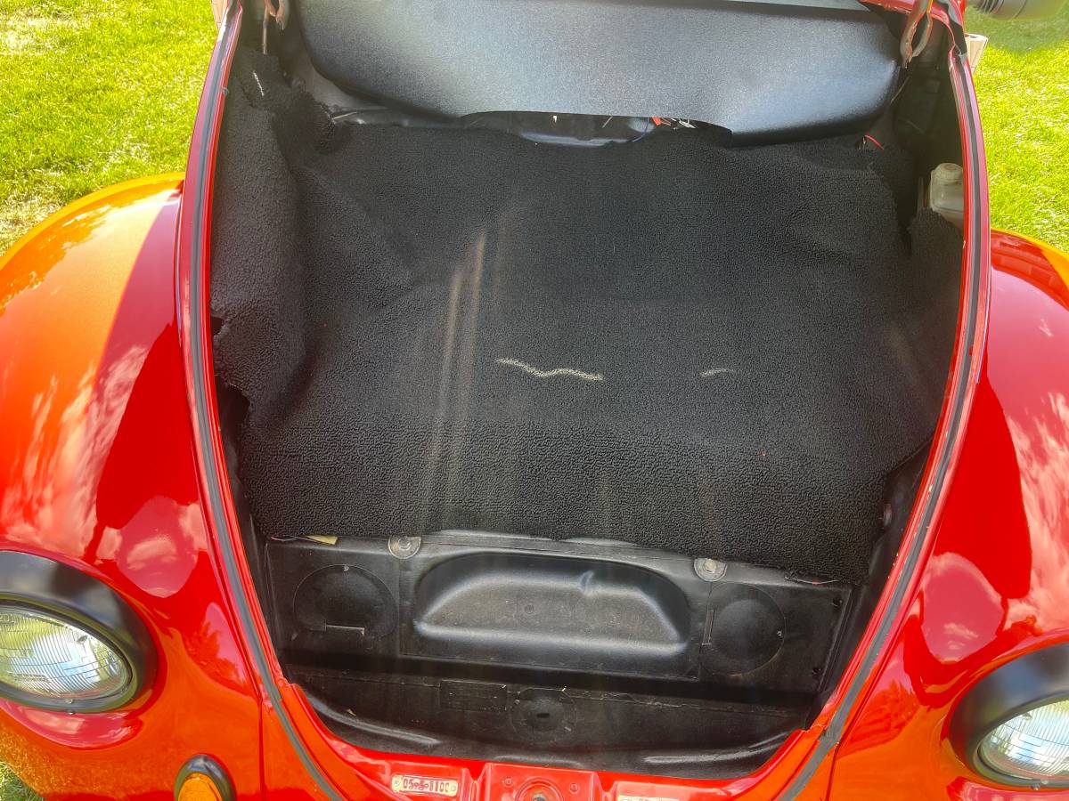 Volkswagen-beetle-convertible-1971-custom-1