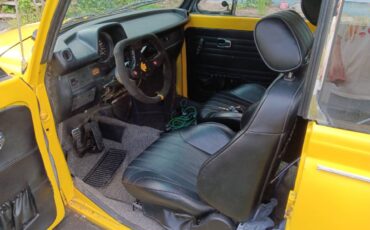 Volkswagen-beetle-convertible-1974-yellow-5