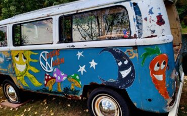 Volkswagen-bus-1969-3