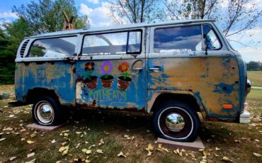 Volkswagen-bus-1969-6