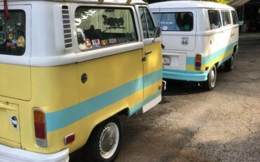 Volkswagen-bus-1979-custom-4