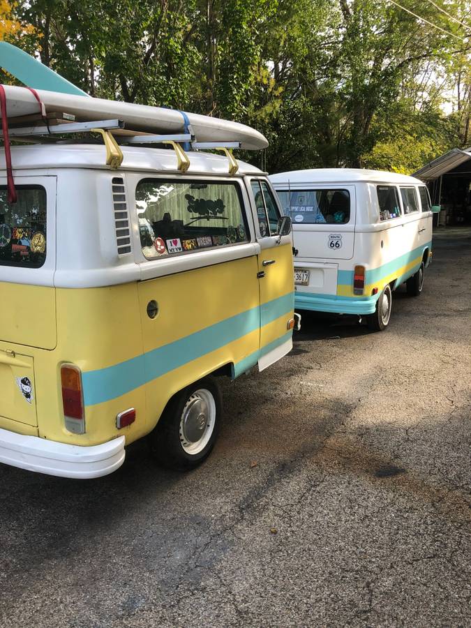 Volkswagen-bus-1979-custom-4
