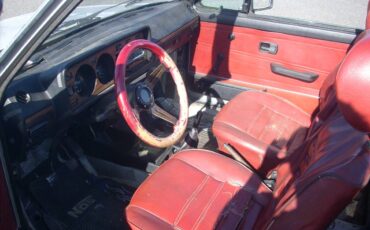 Volkswagen-cabrio-1981-19