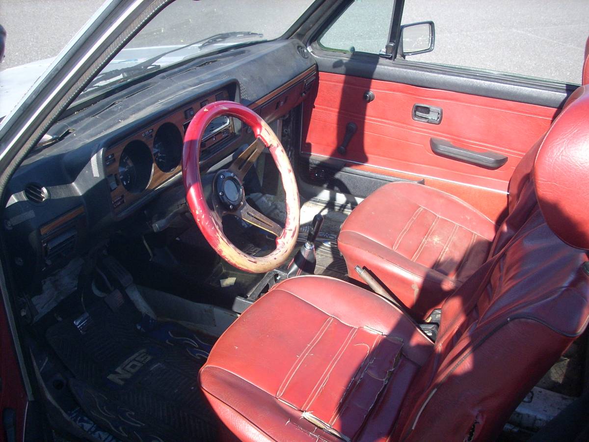 Volkswagen-cabrio-1981-19