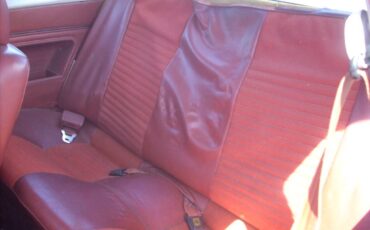 Volkswagen-cabrio-1981-7