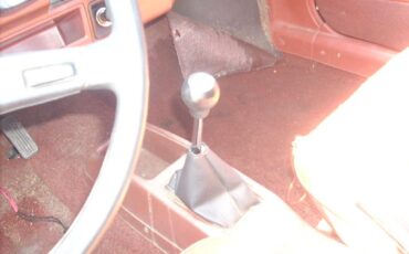 Volkswagen-cabrio-1981-8