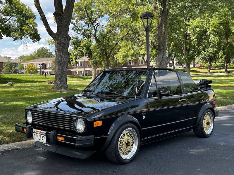 Volkswagen-cabriolet-1984-black-12