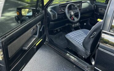 Volkswagen-cabriolet-1984-black-27