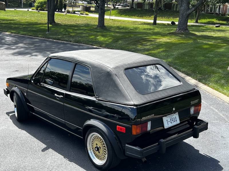 Volkswagen-cabriolet-1984-black-38