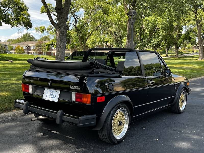 Volkswagen-cabriolet-1984-black-70