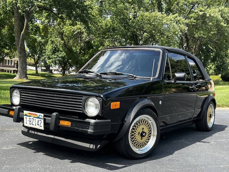 Volkswagen-cabriolet-1984-black-73