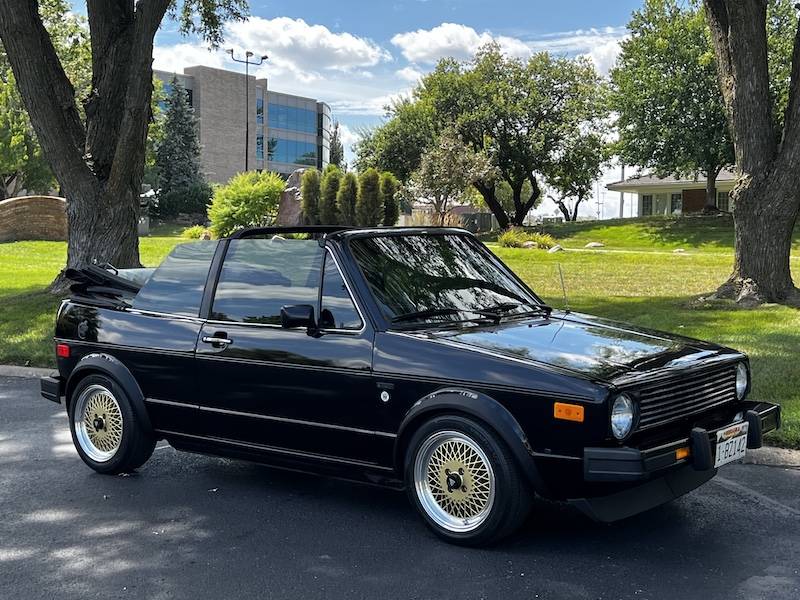 Volkswagen-cabriolet-1984-black-9