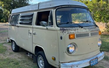 Volkswagen-camper-1978-yellow