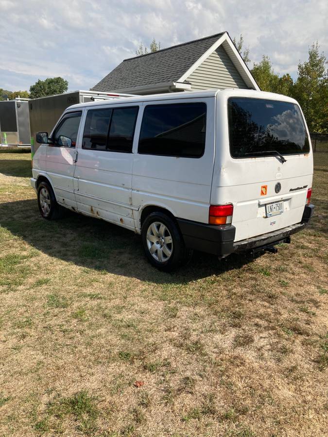 Volkswagen-eurovan-1993-white-1
