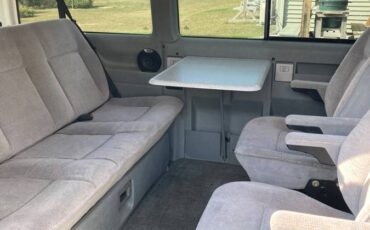 Volkswagen-eurovan-1993-white-4