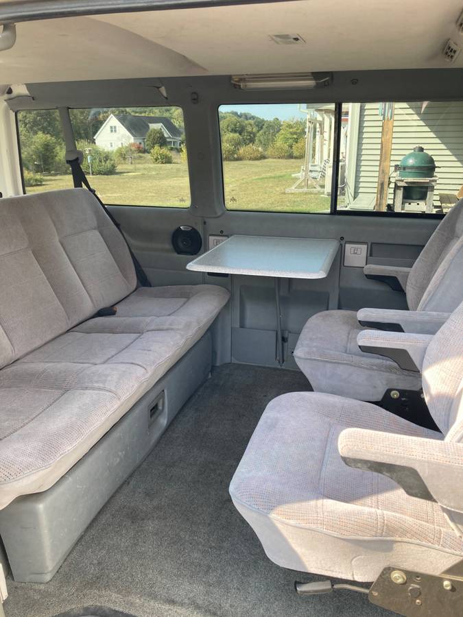 Volkswagen-eurovan-1993-white-4