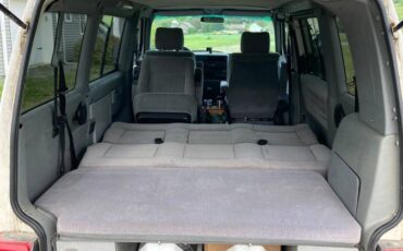 Volkswagen-eurovan-1993-white-7