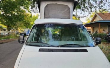 Volkswagen-eurovan-camper-1995-white-2