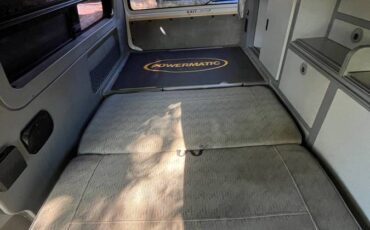 Volkswagen-eurovan-panel-van-1995-white-5