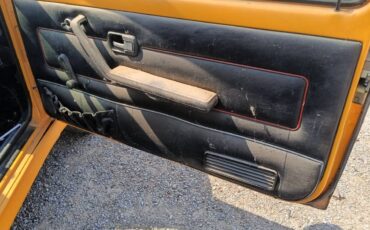 Volkswagen-golf-gti-electric-1983-orange-11