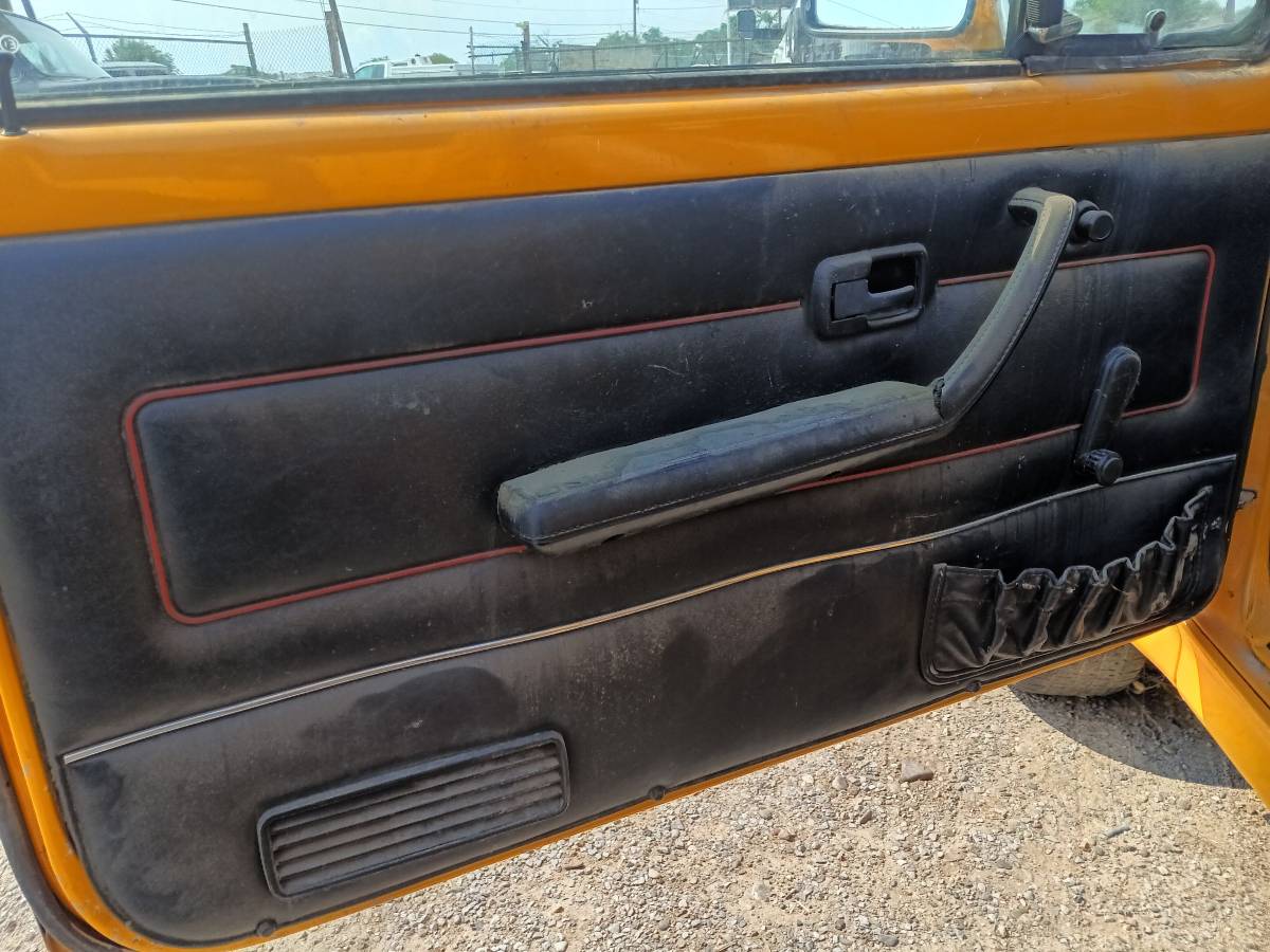 Volkswagen-golf-gti-electric-1983-orange-9