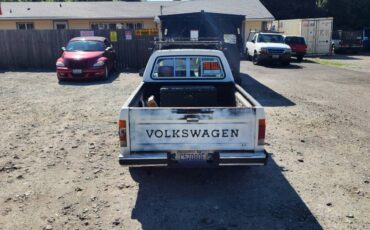 Volkswagen-gti-1981-white-1
