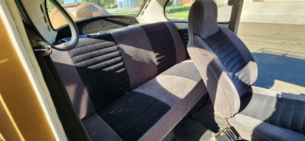 Volkswagen-passat-1976-12