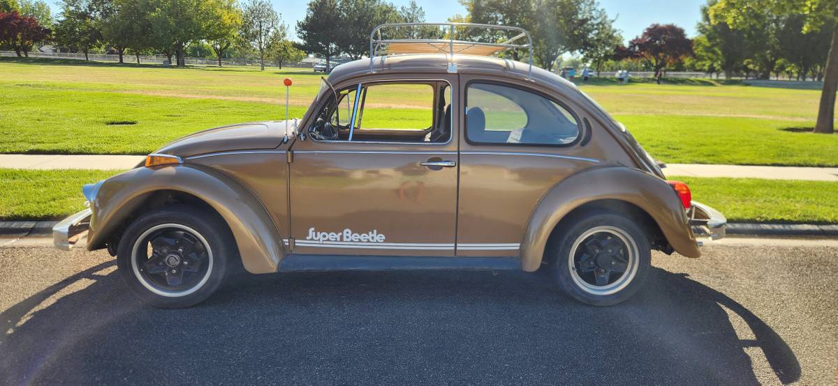 Volkswagen-passat-1976-3