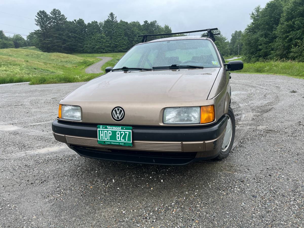 Volkswagen-passat-1990-brown-12