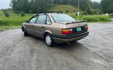 Volkswagen-passat-1990-brown-2