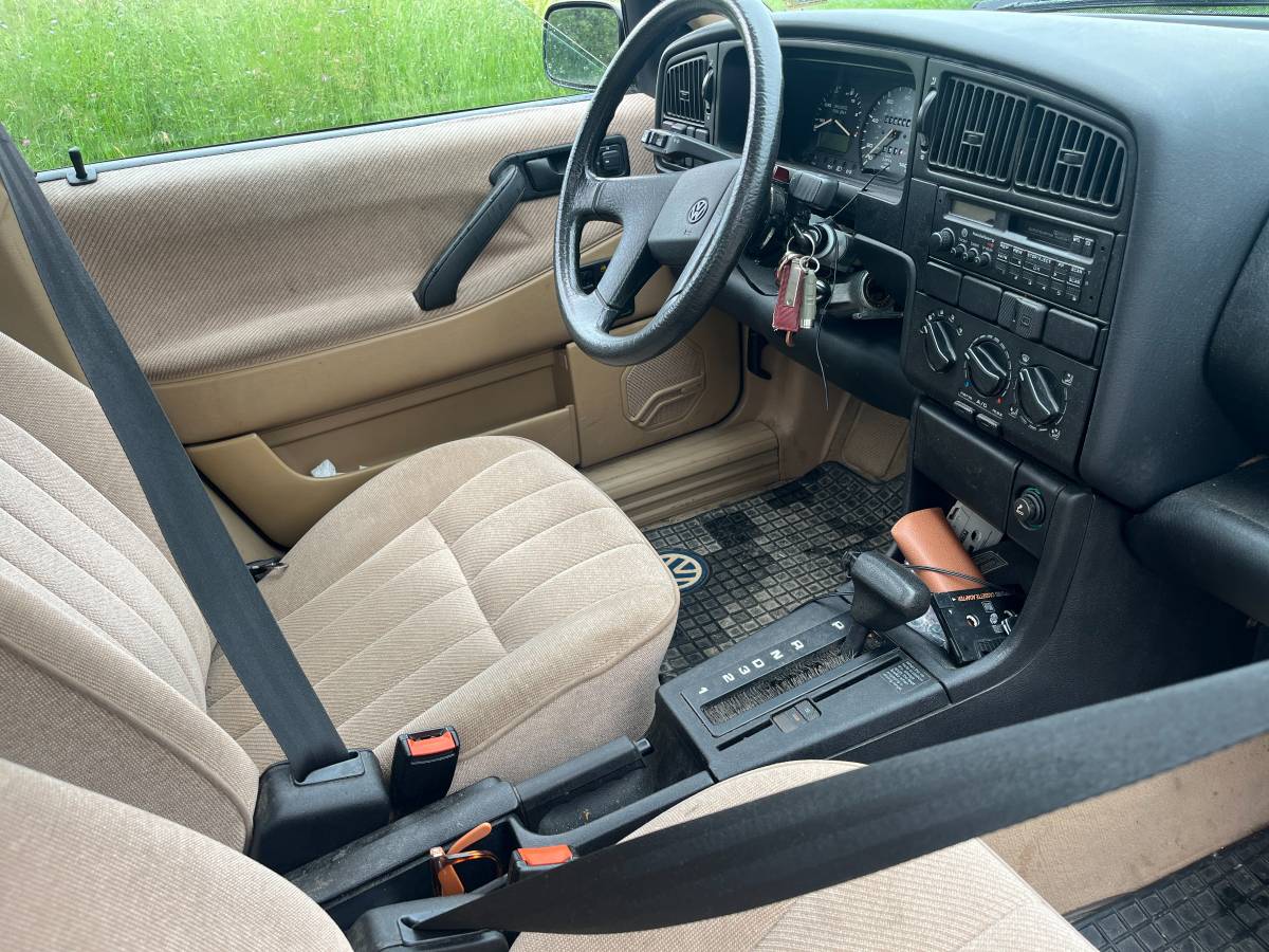 Volkswagen-passat-1990-brown-7