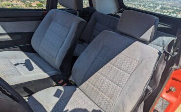 Volkswagen-rabbit-cabriolet-1984-3