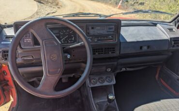 Volkswagen-rabbit-cabriolet-1984-4