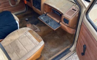 Volkswagen-rabbit-diesel-1981-3