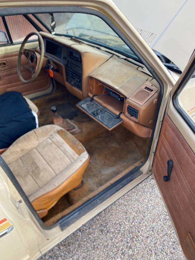 Volkswagen-rabbit-diesel-1981-3
