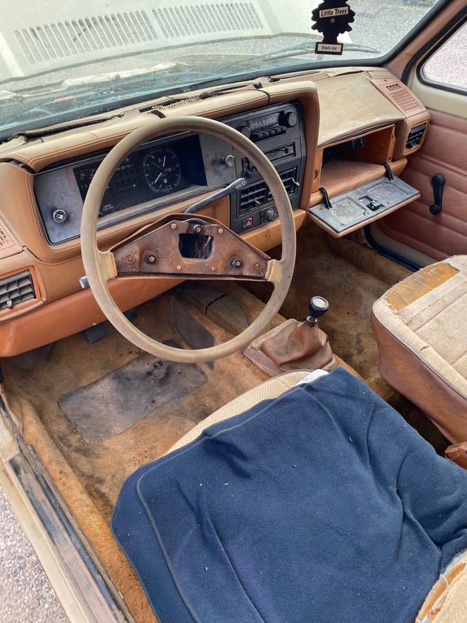 Volkswagen-rabbit-diesel-1981-5