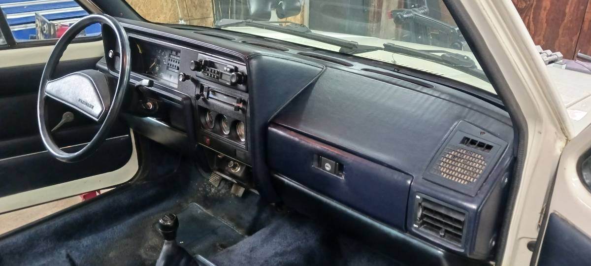Volkswagen-rabbit-pickup-caddy-diesel-1983-white-8