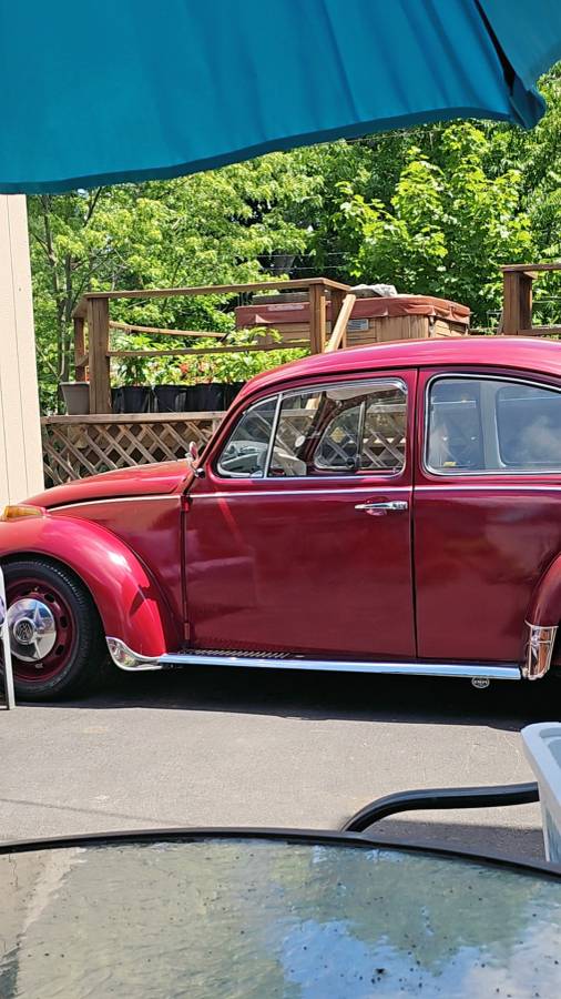 Volkswagen-super-beetle-1971-red-7
