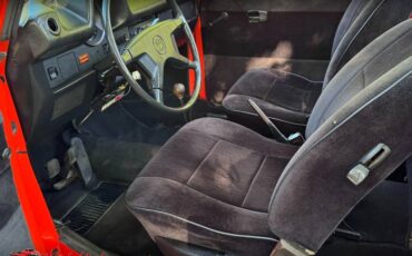 Volkswagen-super-beetle-1975-11