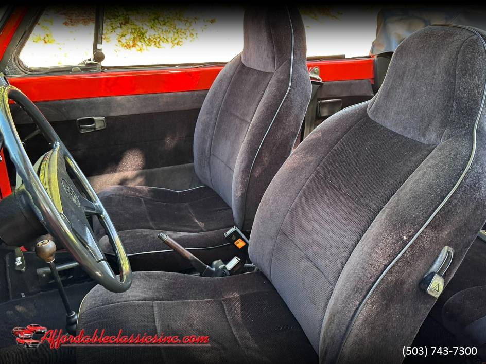 Volkswagen-super-beetle-1975-2