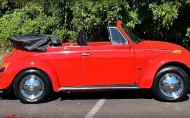 Volkswagen-super-beetle-1975-4