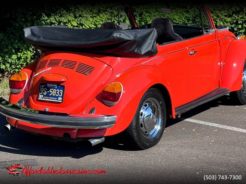 Volkswagen-super-beetle-1975-9
