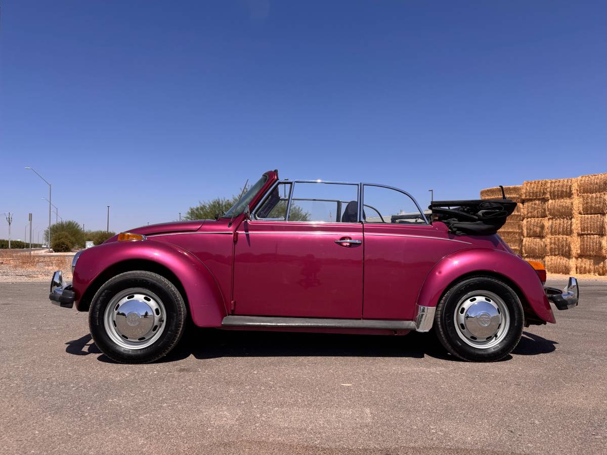 Volkswagen-super-beetle-1977-custom-19