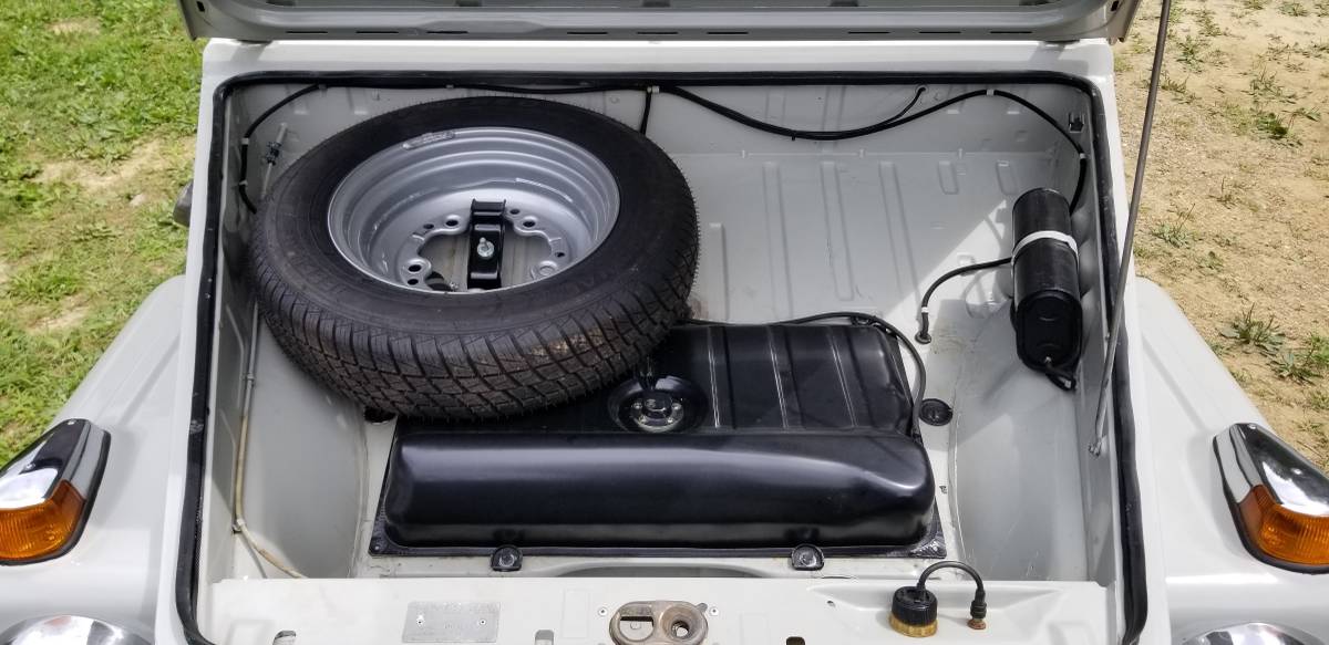 Volkswagen-thing-1974-grey-8