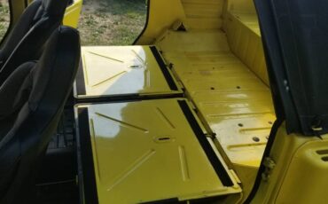 Volkswagen-thing-1974-yellow-12