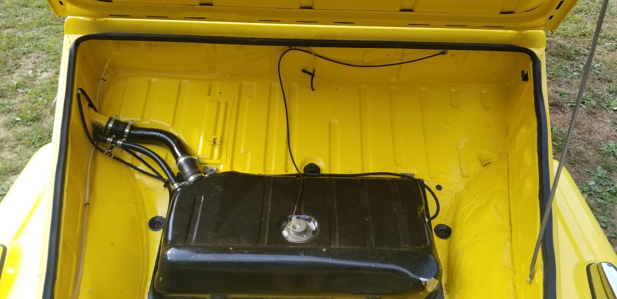 Volkswagen-thing-1974-yellow-2