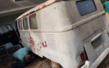 Volkswagen-transporter-1962-orange-17