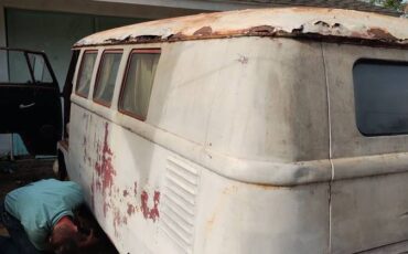 Volkswagen-transporter-1962-orange-18
