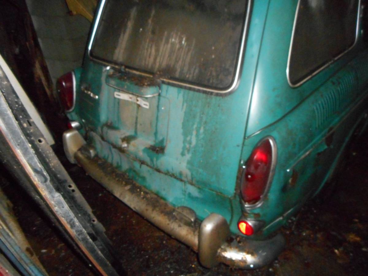 Volkswagen-type-3-1967-green-3